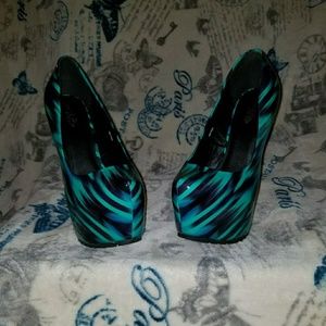 Green Printed Heels